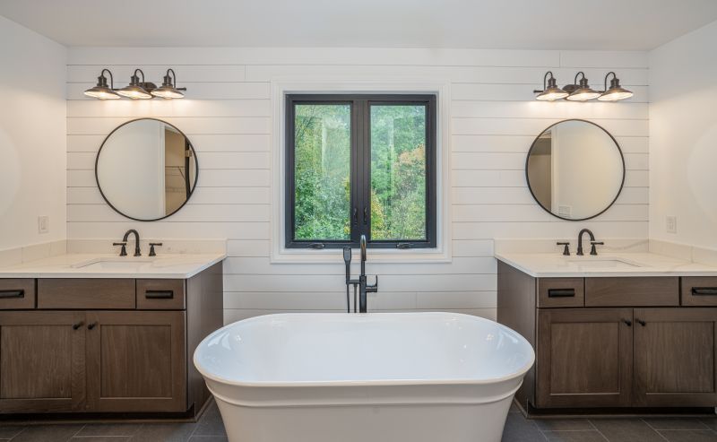 Oversized Bathtub Installation in Saint Petersburg, FL